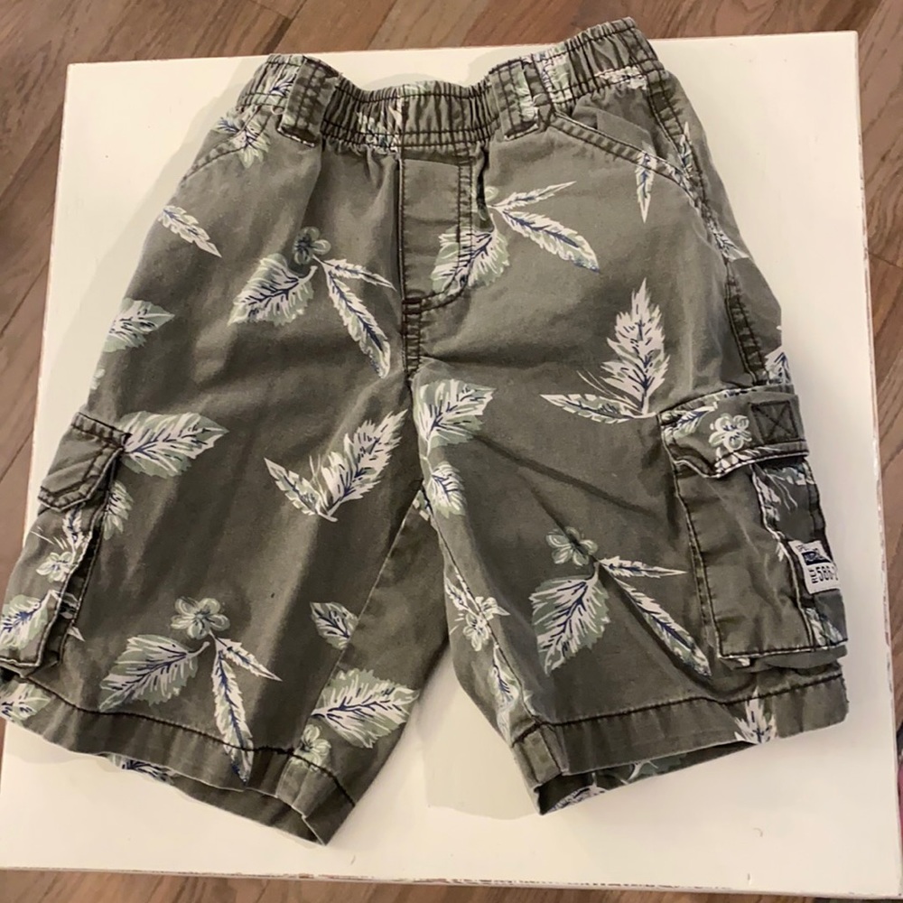 Koala Kids 4T cargo shorts